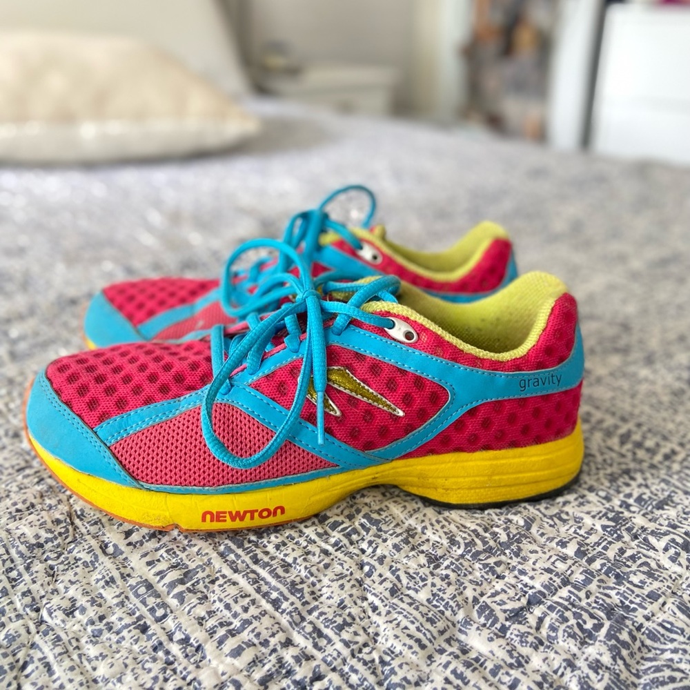 Newton Gravity running shoes